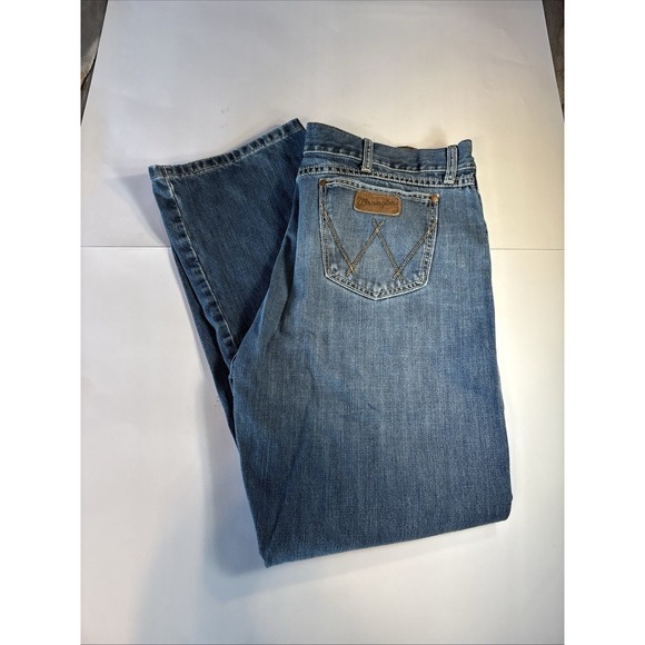 Wrangler Retro Bootcut Jeans 38x32 Relaxed Light Wash Western 10WRT20RT Cowboy - Picture 1 of 11